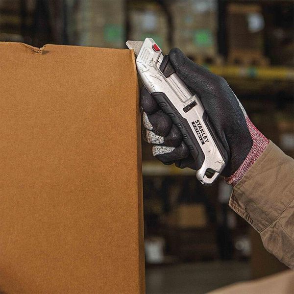 Нож безопасный с трапециевидным лезвием для отделочных работ STANLEY FMHT10367-0 FMHT10367-0 фото