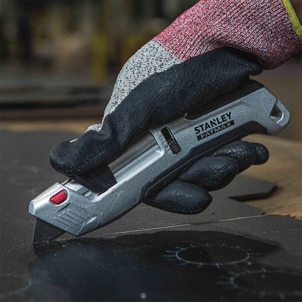 Нож безопасный с трапециевидным лезвием для отделочных работ STANLEY FMHT10367-0 FMHT10367-0 фото